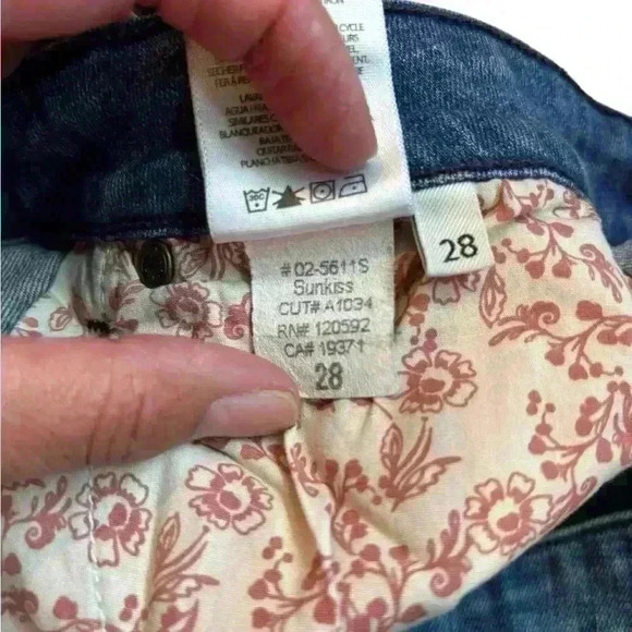 Rich And Skinny Womens Flare Denim Jeans Low Rise Light Wash Blue Size 28 - Picture 8 of 8